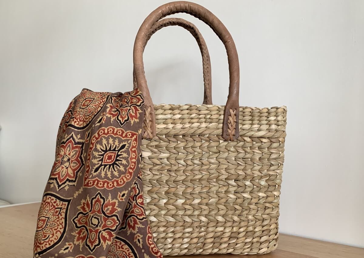 Handmade Bulrush Grass Beige-Brown Multipurpose Tote Bag